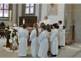 Dankgottesdienst der Kommunionkinder (Foto: Karl-Franz Thiede)